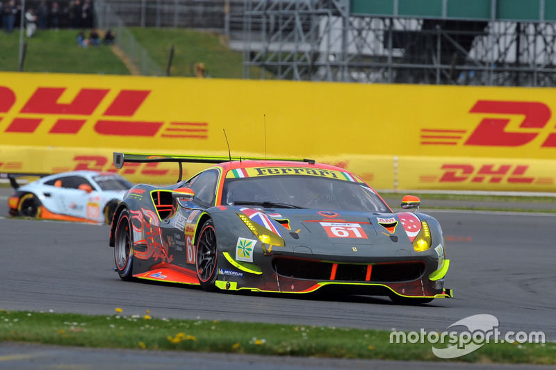 #61 Clearwater Racing Ferrari 488 GTE: Mok Weng Sun, Matt Griffin, Keita Sawa