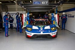 #67 Ford Chip Ganassi Racing Ford GT: Andy Priaulx, Harry Tincknell, Pipo Derani