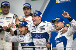Podium GTE-Pro: Race winner #67 Ford Chip Ganassi Racing Ford GT: Andy Priaulx, Harry Tincknell, Pipo Derani