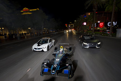 Sam Bird, DS Virgin Racing, leads Mitch Evans, Jaguar Racing in a I-Pace SUV concept car. Antonio Fe