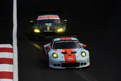 #86 Gulf Racing Porsche 911 RSR: Michael Wainwright, Ben Barker, Nick Foster