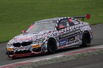 #82 BMW Team Studie