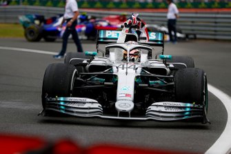 Race winner Lewis Hamilton, Mercedes AMG F1 W10 with a flag