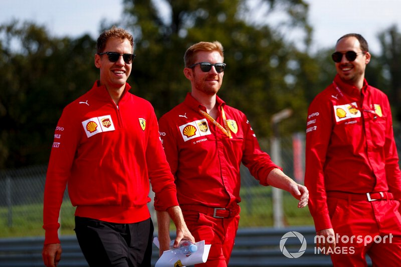 Sebastian Vettel, Ferrari cammina sulla pista