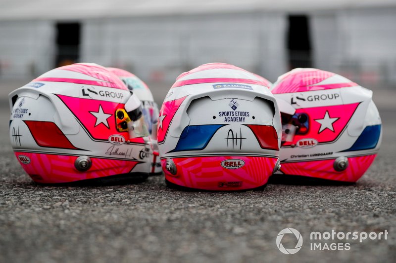 Capacetes de Jack Aitken, Campos Racing, Guanyu Zhou, UNI Virtuosi Racing, Max Fewtrell, ART Grand Prix Ye Yifei, Hitech Grand Prix Christian Lundgaard, ART Grand Prix