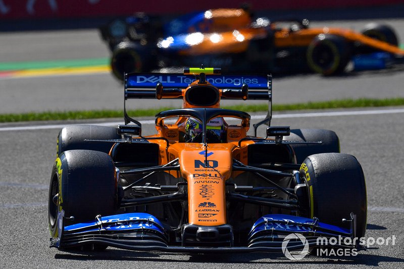 Lando Norris, McLaren MCL34, Carlos Sainz Jr., McLaren MCL34