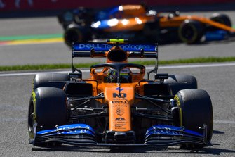 Lando Norris, McLaren MCL34, Carlos Sainz Jr., McLaren MCL34