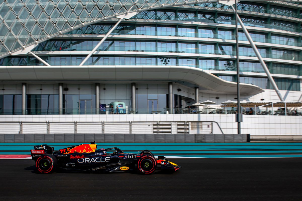 Sergio Perez, Red Bull Racing RB18