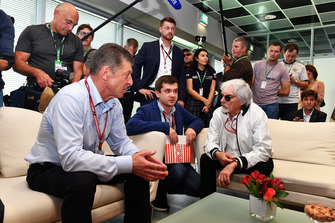 Dmitry Kozak, Deputy Prime Minister of the Russian Federation, Sergey Vorobyev, Sochi Autodrom Deputy General Director and Bernie Ecclestone