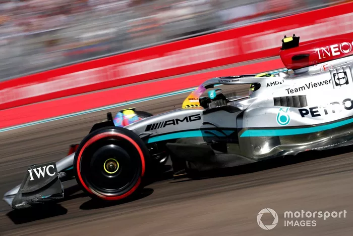 Lewis Hamilton, Mercedes W13
