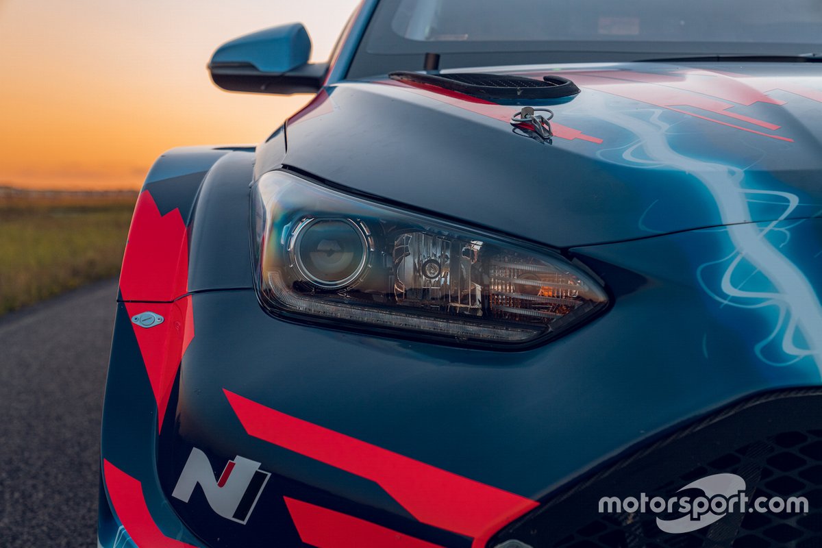 Hyundai Veloster N ETCR
