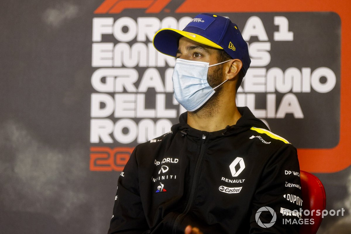 Daniel Ricciardo, Renault F1 en la conferencia de prensa