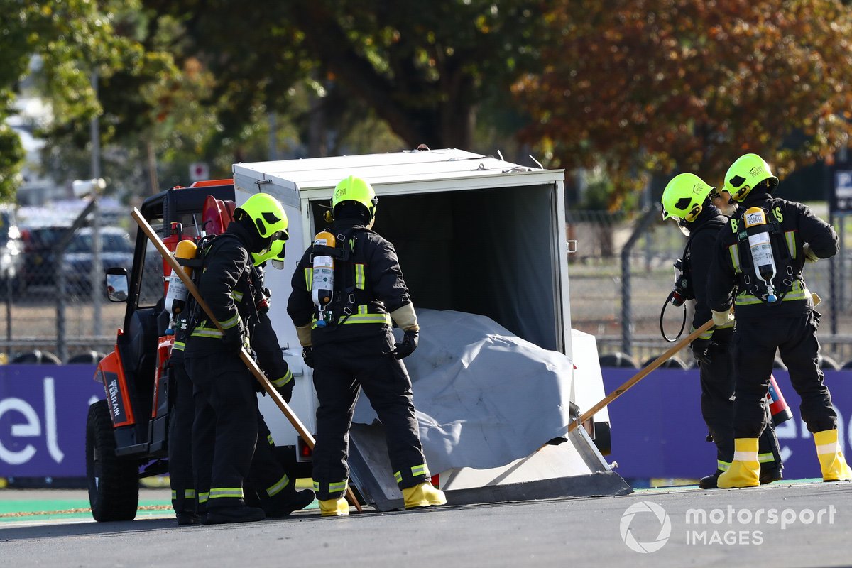 La moto de Mattia Casadei, Ongetta SIC58 Squadracorse después de la caída