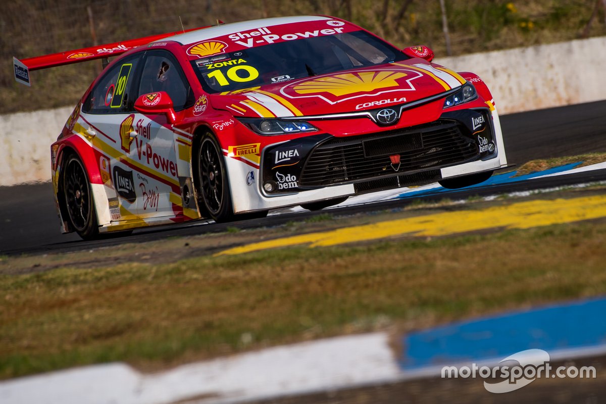 Ricardo Zonta no treino classificatório para a etapa de Londrina da Stock Car