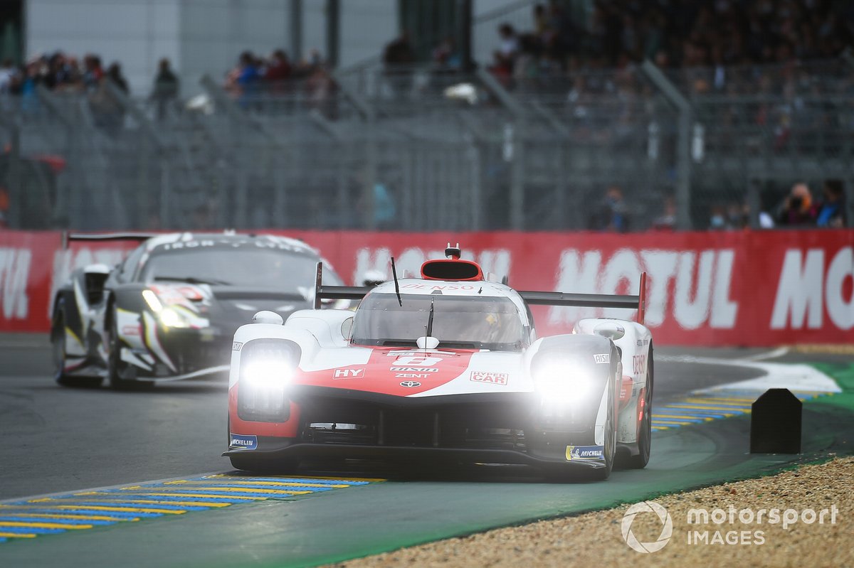 #8 Toyota Gazoo Racing Toyota GR010 - Hybrid Hypercar, Sébastien Buemi, Kazuki Nakajima, Brendon Hartley