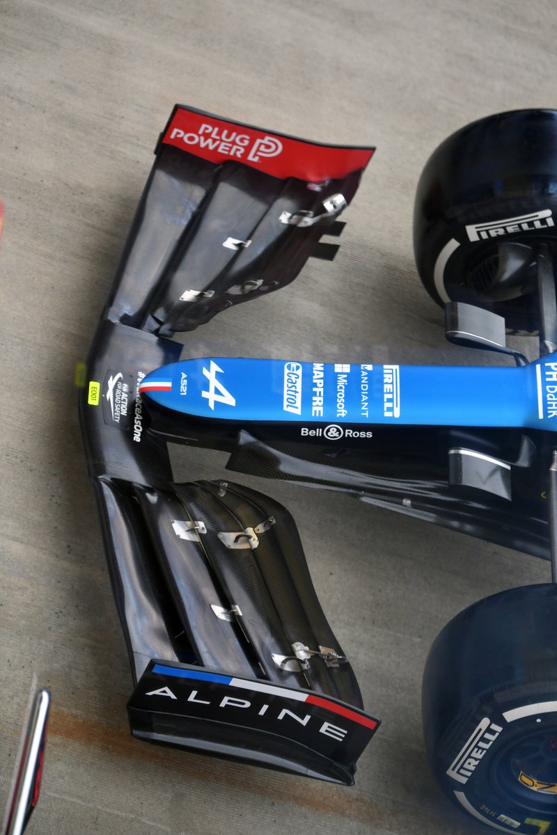 Alpine A521 front wing