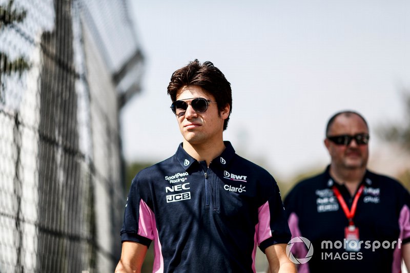 Lance Stroll, Racing Point, fait une reconnaissance de la piste