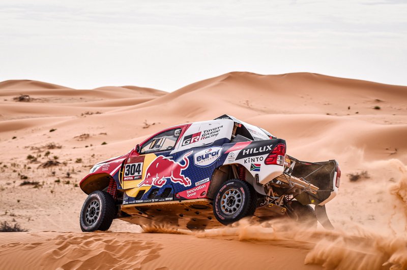 #304 Toyota Gazoo Racing: Giniel De Villiers, Alex Haro Bravo