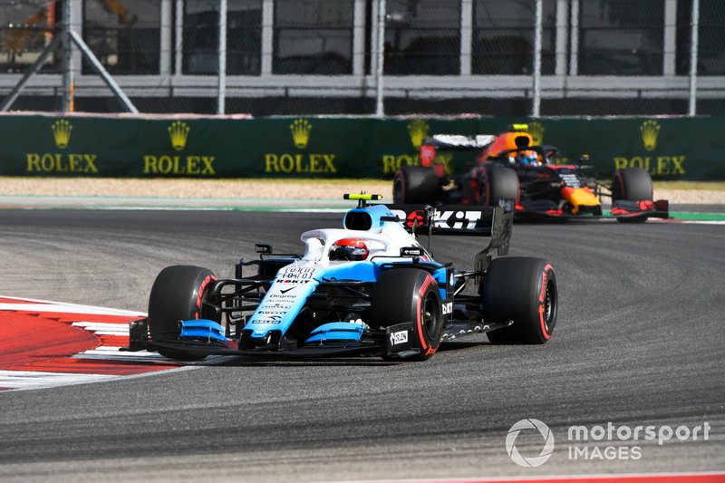 Robert Kubica, Williams FW42, leads Alexander Albon, Red Bull RB15