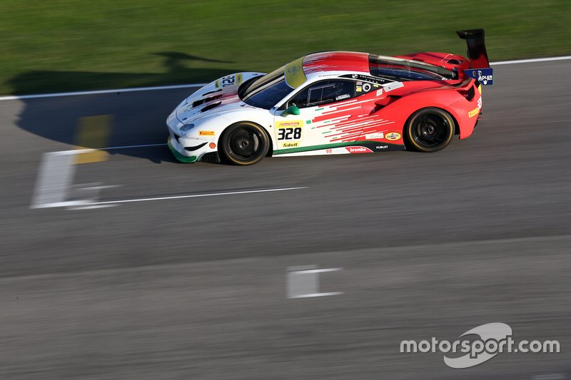#328 Ferrari 488 Challenge, Ferrari of Palm Beach: Brian Davis