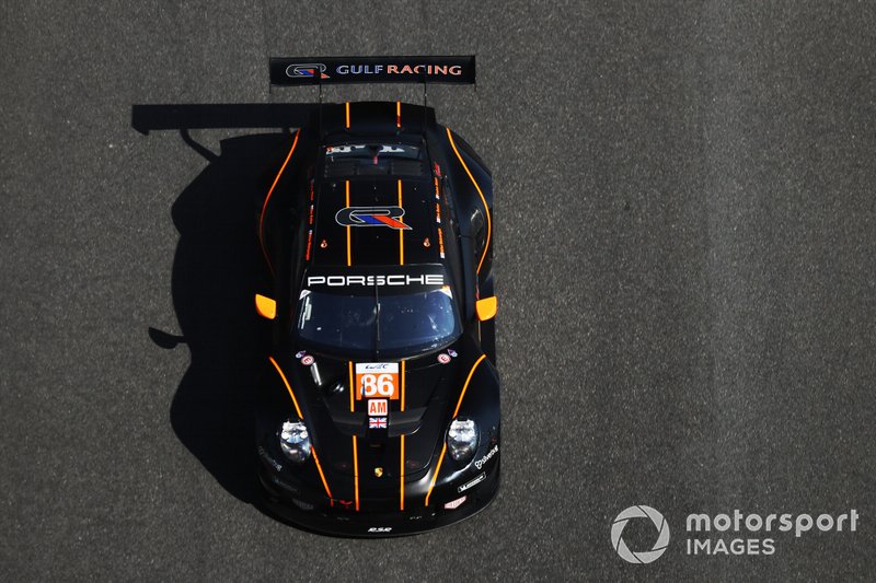 #86 Gulf Racing Porsche 911 RSR: Michael Wainwright, Benjamin Barker, Andrew Watson