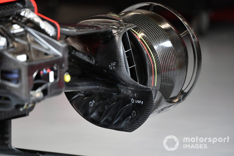 Dettagli del brake duct di Sebastian Vettel, Ferrari SF1000