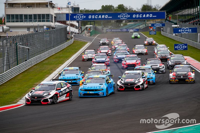 Start action, Néstor Girolami, ALL-INKL.COM Münnich Motorsport Honda Civic Type R TCR leads