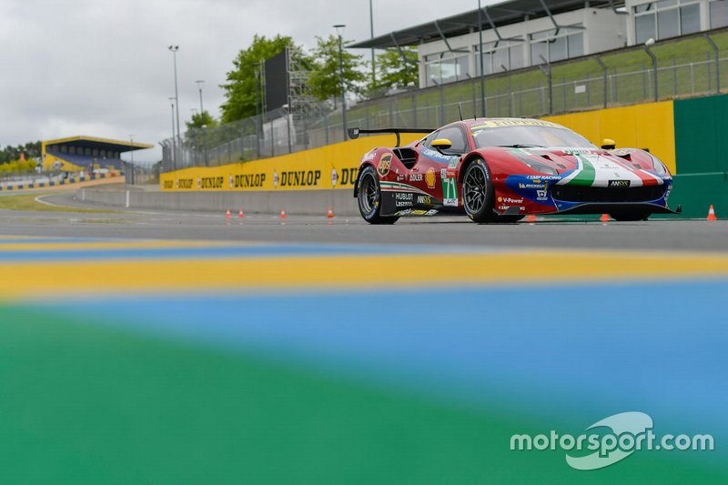 #71 AF Corse Ferrari 488 GTE EVO: Davide Rigon, Sam Bird, Miguel Molina  