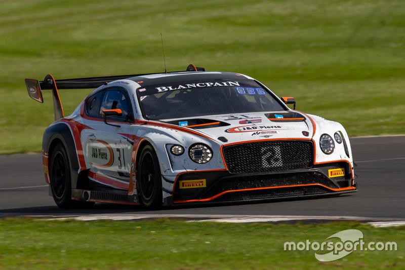 #31 Team Parker Racing Bentley Continental GT3: Derek Pierce, Rob Smith, Seb Morris