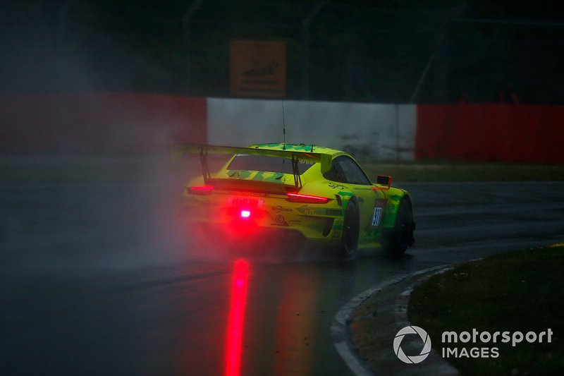 #911 Manthey-Racing Porsche 911 GT3 R: Earl Bamber, Michael Christensen, Kevin Estre, Laurens Vanthoor