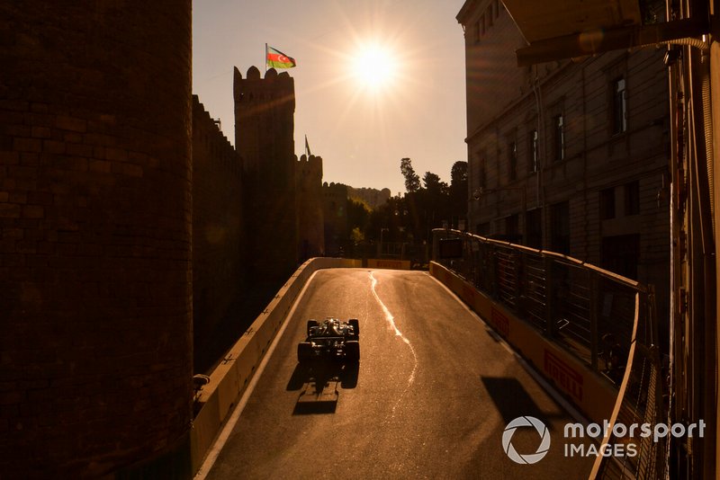 Lewis Hamilton, Mercedes AMG F1 W10