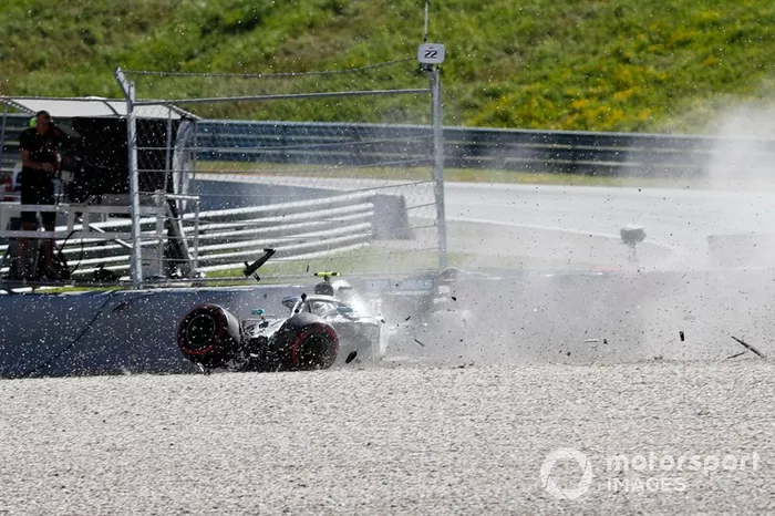 L'accident de Valtteri Bottas, Mercedes AMG W10 