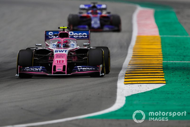 Lance Stroll, Racing Point RP19, devant Daniil Kvyat, Toro Rosso STR14