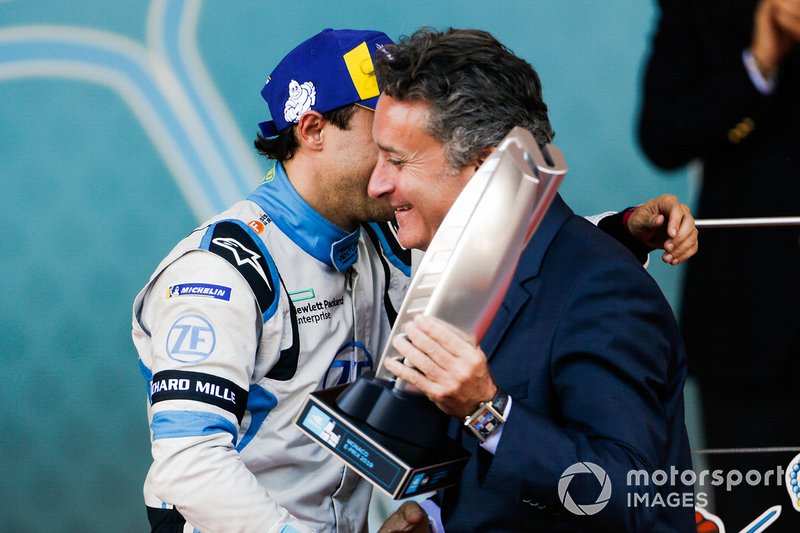 Felipe Massa, Venturi Formula E, 3rd position, receives his trophy from Alejandro Agag, CEO, Formula E on the podium