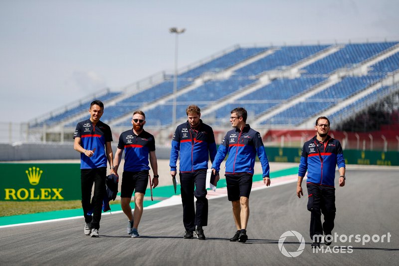 Alexander Albon, Toro Rosso fait un trackwalk
