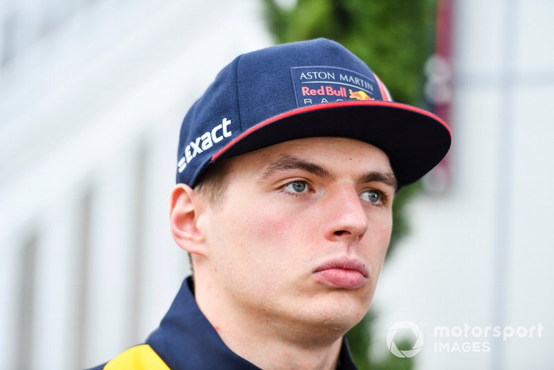 Max Verstappen, Red Bull Racing parla con i media