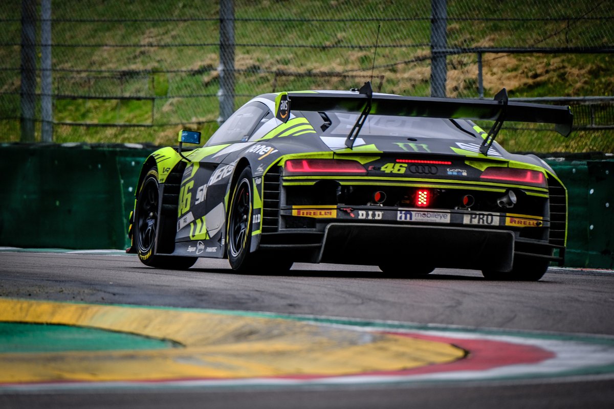 #46 Team WRT, Audi R8 LMS Evo II GT3: Nico Müller, Frédéric Vervisch, Valentino Rossi