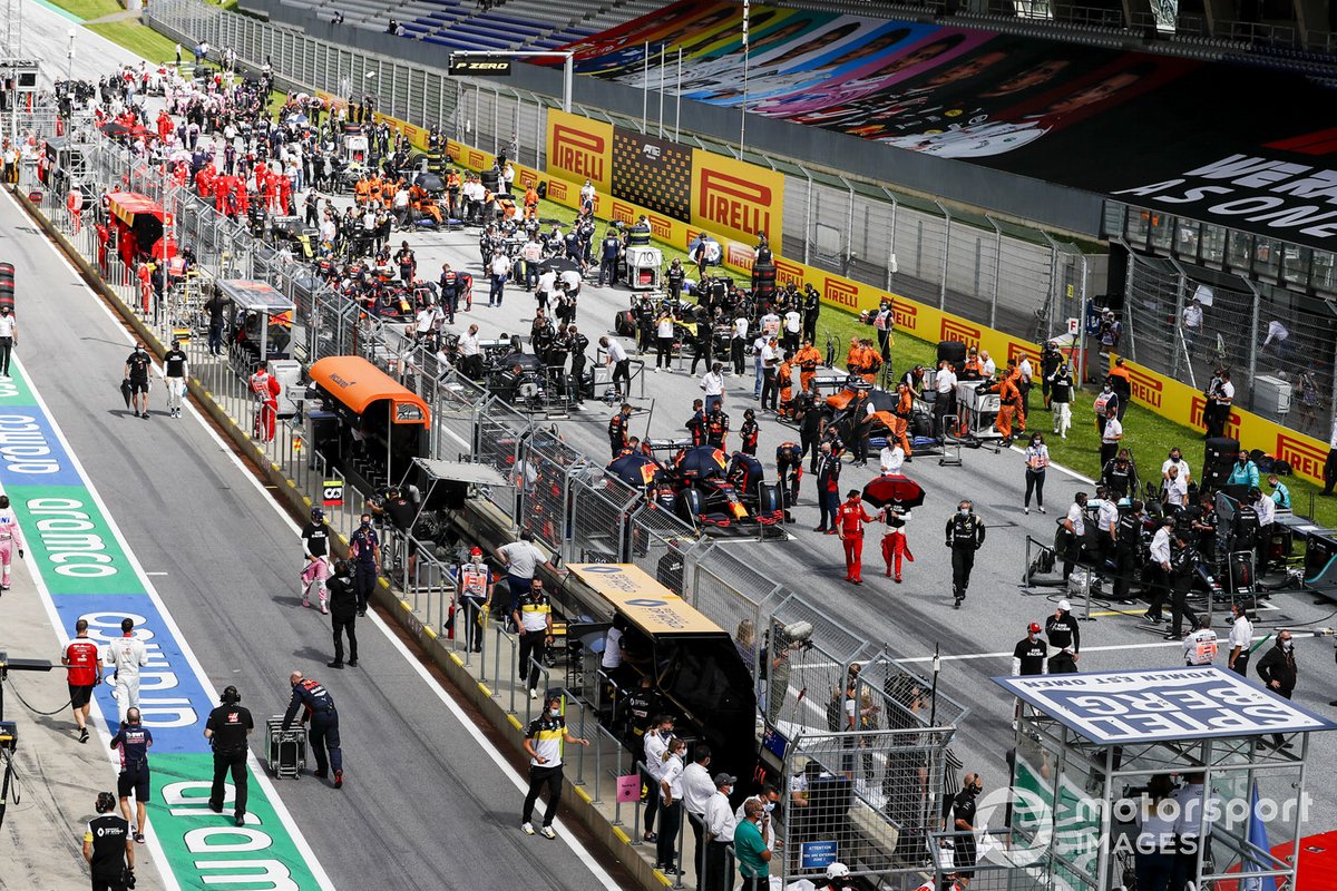 Cars on the grid