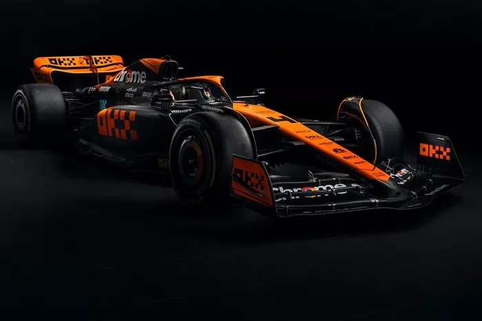 McLaren MCL60 özel görünümü, Singapur/Japon GP