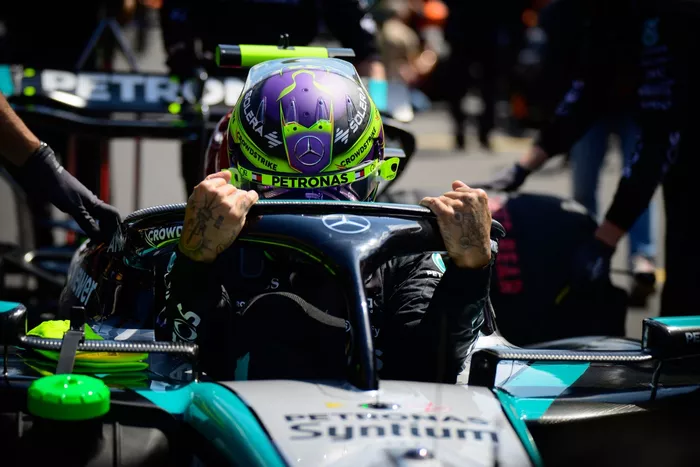 Lewis Hamilton, Mercedes W15