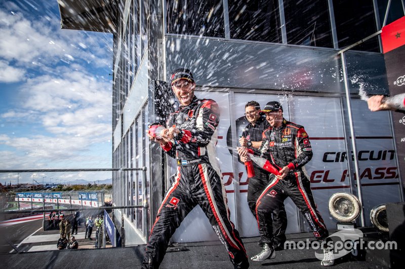 Podio: ganador Esteban Guerrieri, ALL-INKL.COM Münnich Motorsport Honda Civic Type R TCR, tercero Néstor Girolami, ALL-INKL.COM Münnich Motorsport Honda Civic Type R TCR
