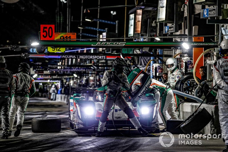 #50 Juncos Racing Cadillac DPi, DPi: Will Owen, Rene Binder, Agustin Canapino, Kyle Kaiser, pit stop