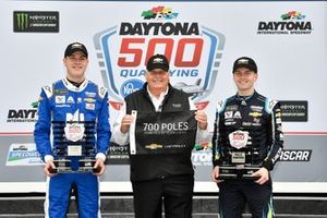 William Byron, Hendrick Motorsports, Chevrolet Camaro Axalta and Alex Bowman, Hendrick Motorsports, Chevrolet Camaro Nationwide on the front row for the Daytona 500