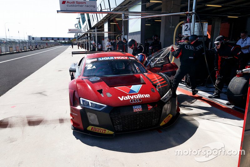 #2 Audi Sport Team Valvoline Audi R8 LMS: Christopher Mies, Christopher Haase, Markus Winkelhock