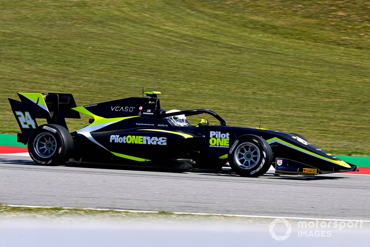 Kaylen Frederick, Carlin Buzz Racing