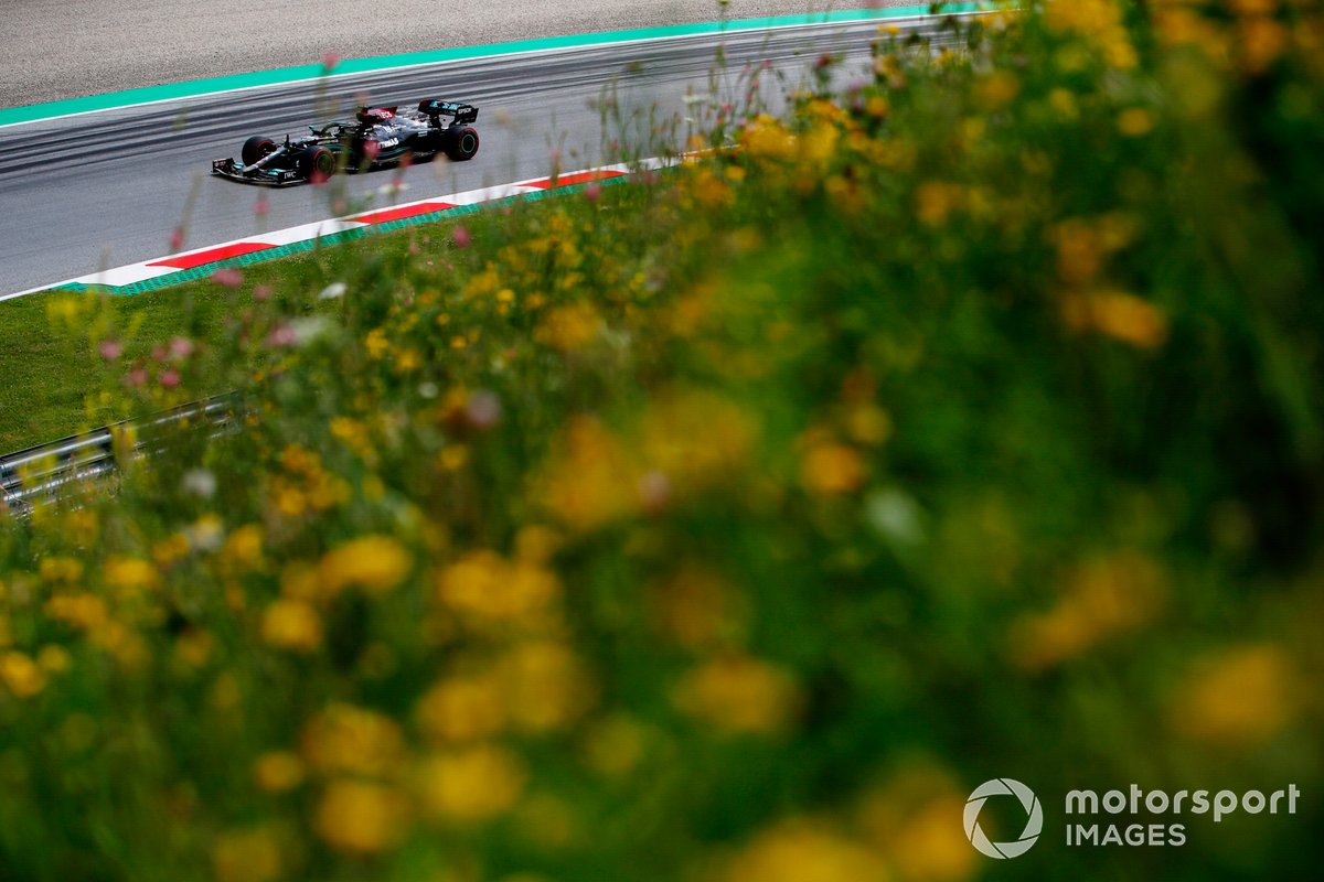 Lewis Hamilton, Mercedes W12