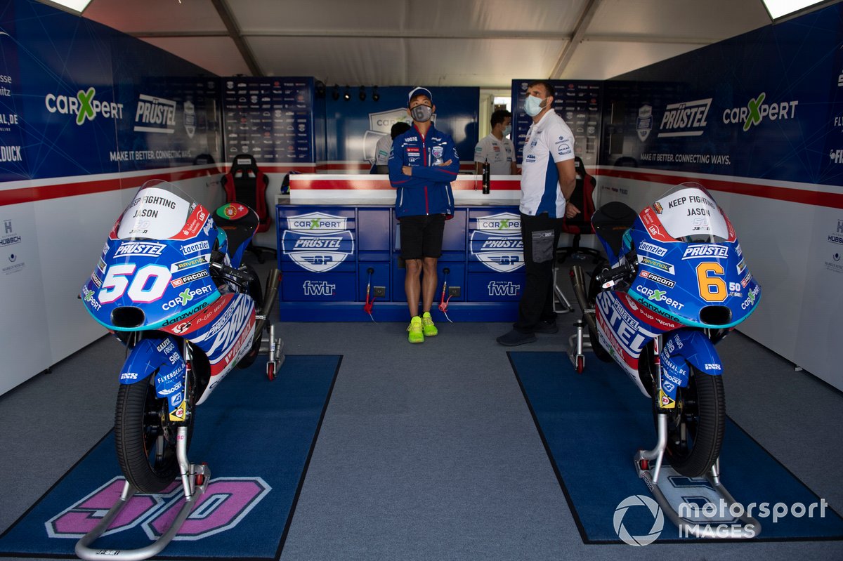 La moto de Jason Dupasquier, Carxpert PruestelGP y Ryusei Yamanaka, Carxpert PruestelGP