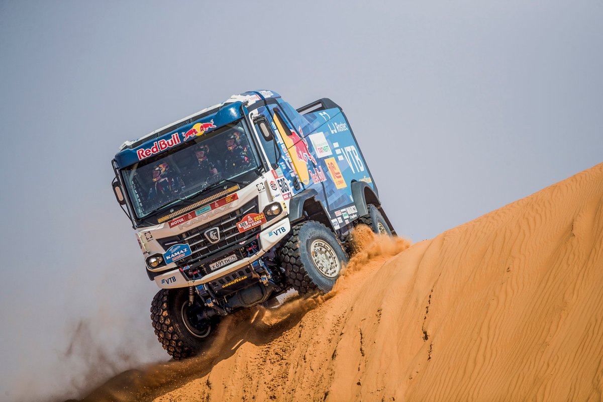 #505 Kamaz - Master: Eduard Nikolaev, Evgenii Iakovlev, Vladimir Rybakov
