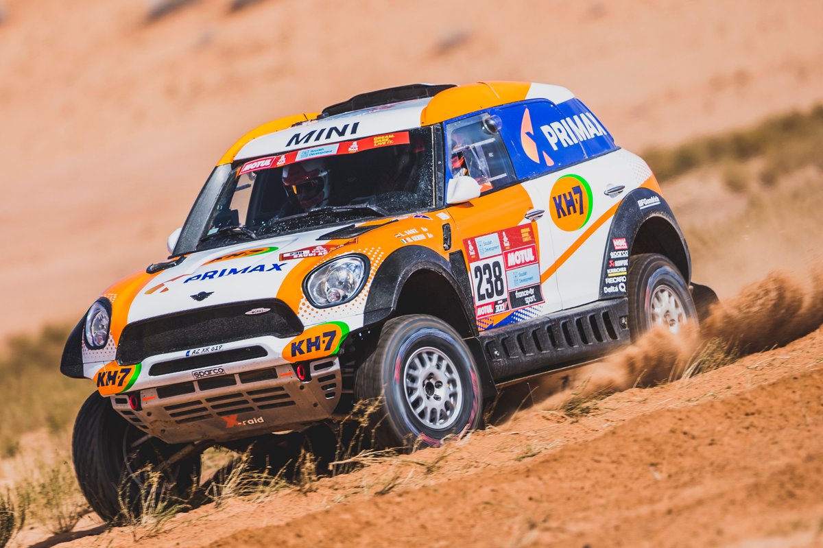#238 X-Raid Mini John Cooper Works Rally Mini: Laia Sanz, Maurizio Gerini
