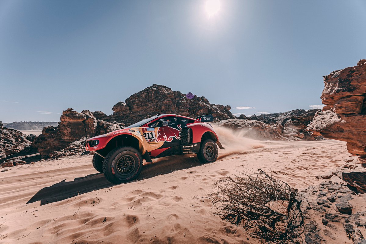 #211 Bahrain Raid Xtreme Prodrive: Sebastien Loeb, Fabian Lurquin